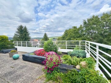 METEOR IMMOBILIEN : Penthauswohnung mit herrlicher Dachterrasse, 31785 Hameln, Wohnung